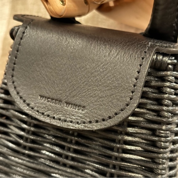 Wicker Wings Micro Babing Crossbody Handbag NWT - Picture 13 of 16